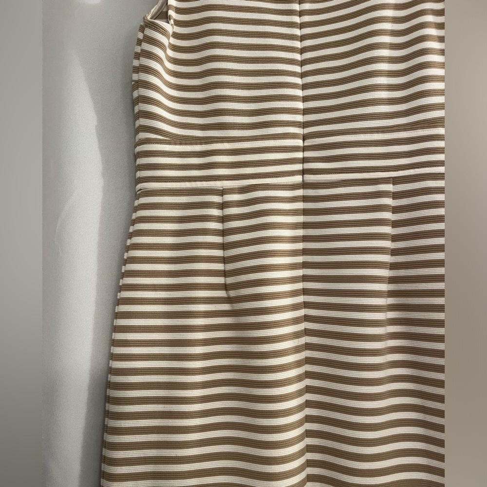 Loft Dress - Picture 3 of 12